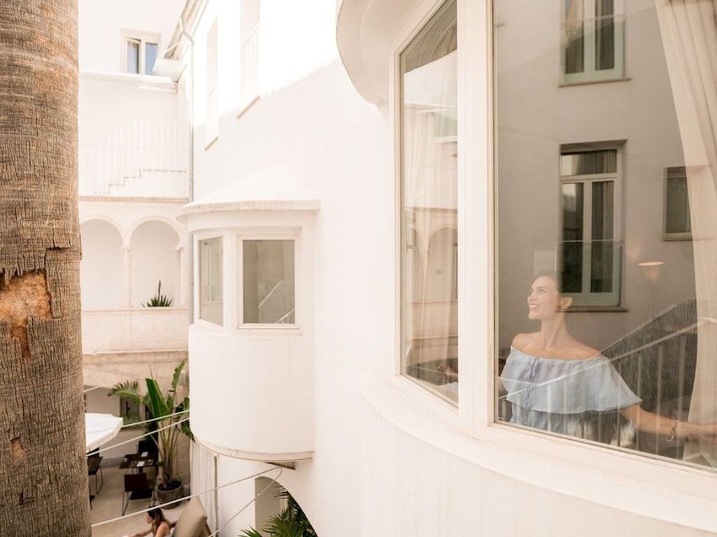 Puro Oasis Urban Hotel