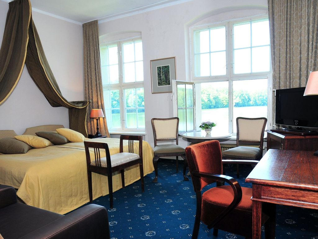 Schlosshotel Podewils