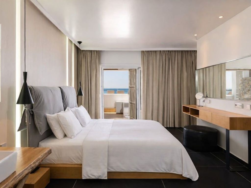 Kosmoplaz Beach Hotel