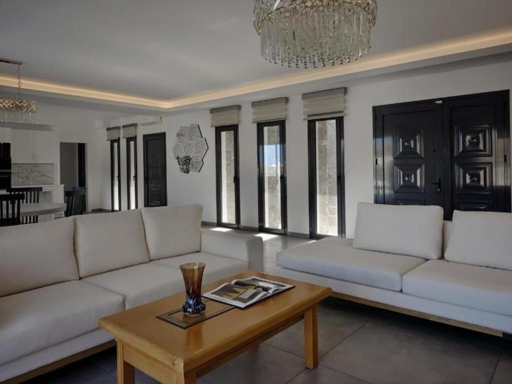 Kosmoplaz Beach Hotel