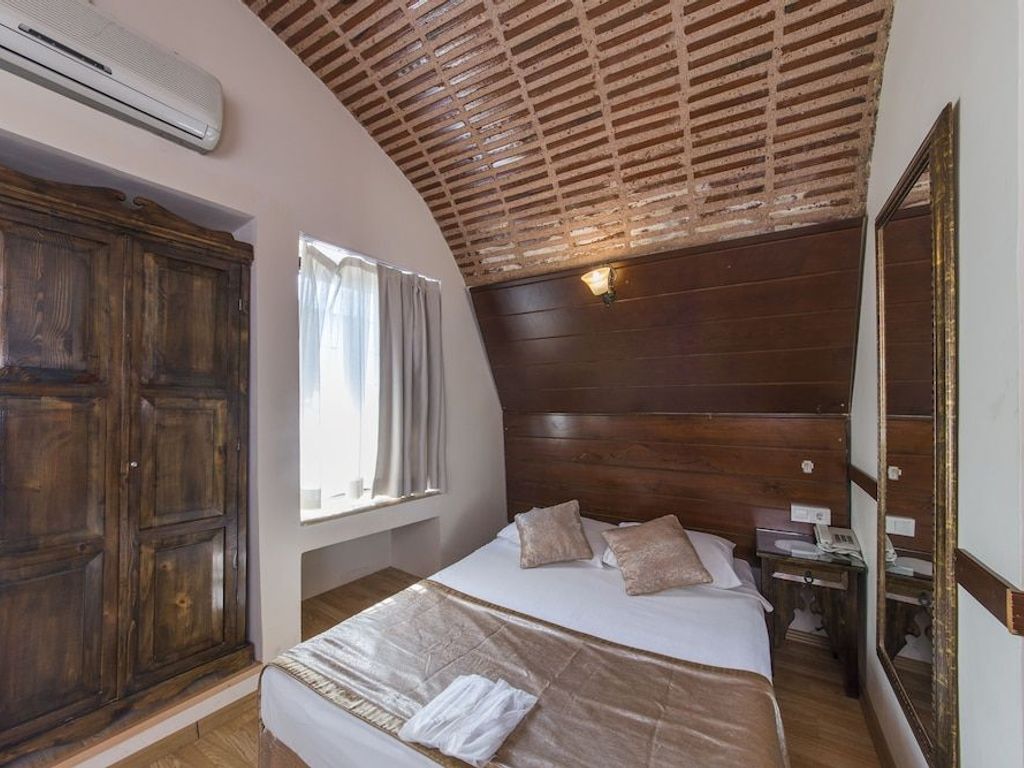 Naz Wooden House Inn - Byzantine House
