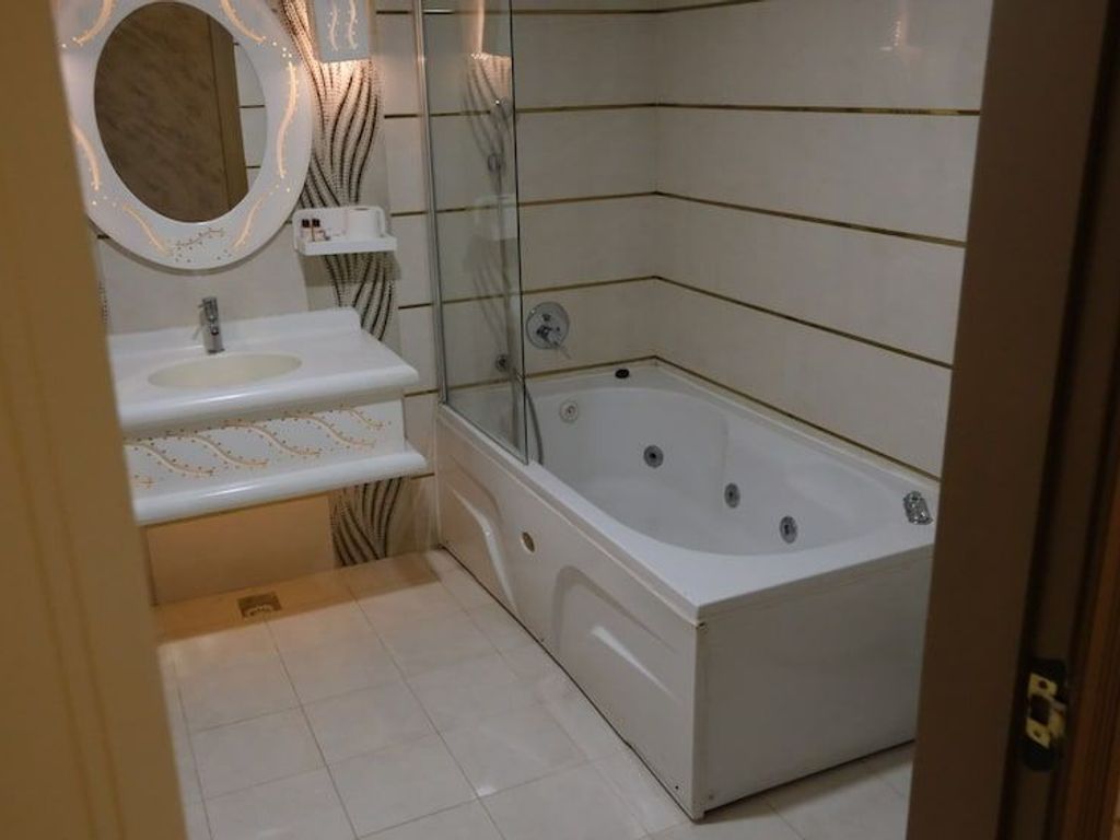 Ravanda Hotel