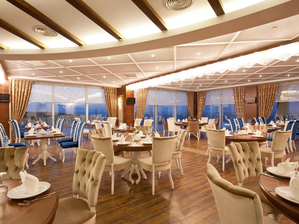 Grand Altuntas