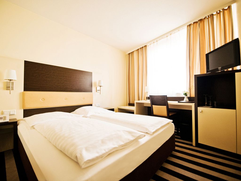 Tante ALMA Hotel Bristol