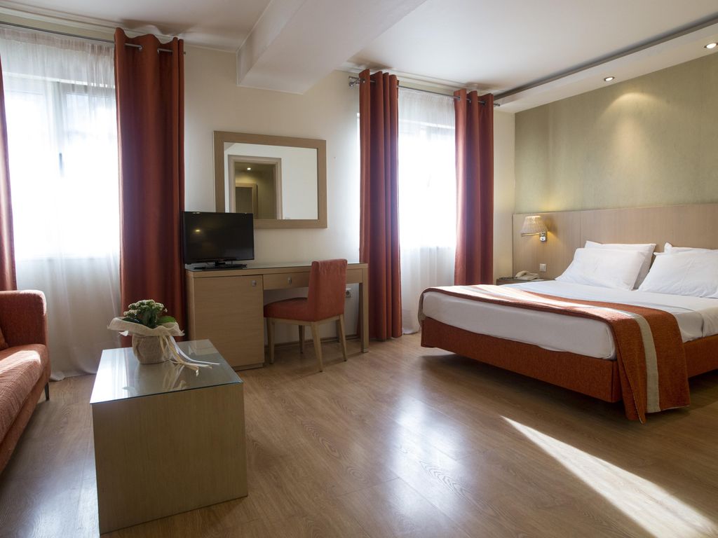 Davitel Tobacco Hotel