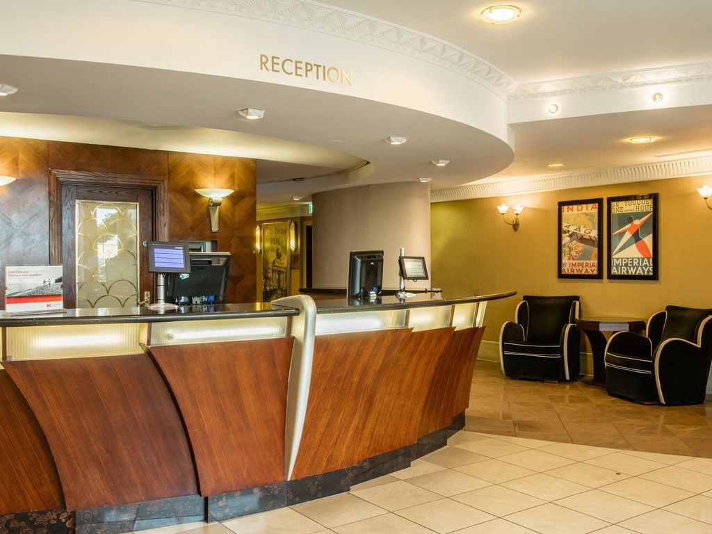 Crowne Plaza LIVERPOOL JOHN LENNON AIRPORT by IHG