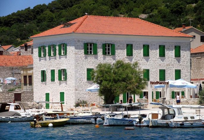 Hotel Maestral