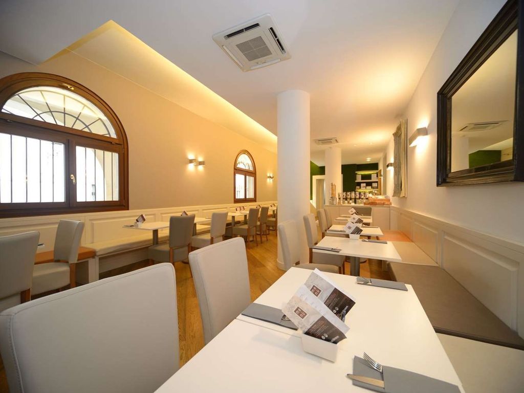HOTEL CANON D ORO