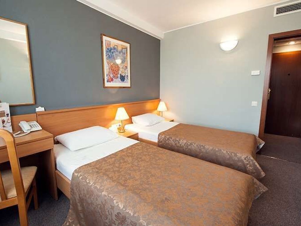 Premier Hotel Lybid Лыбидь