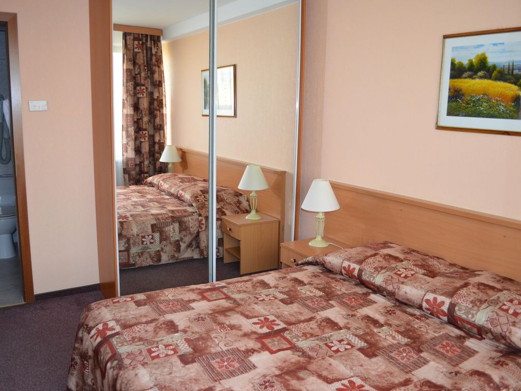 Premier Hotel Lybid Лыбидь