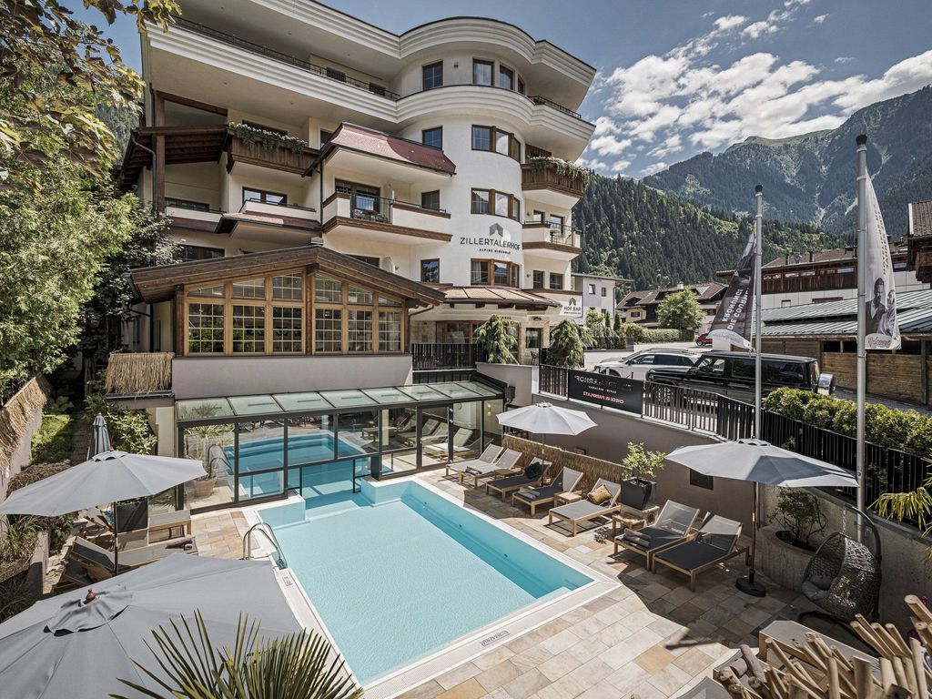 ZILLERTALERHOF Alpine Hideaway