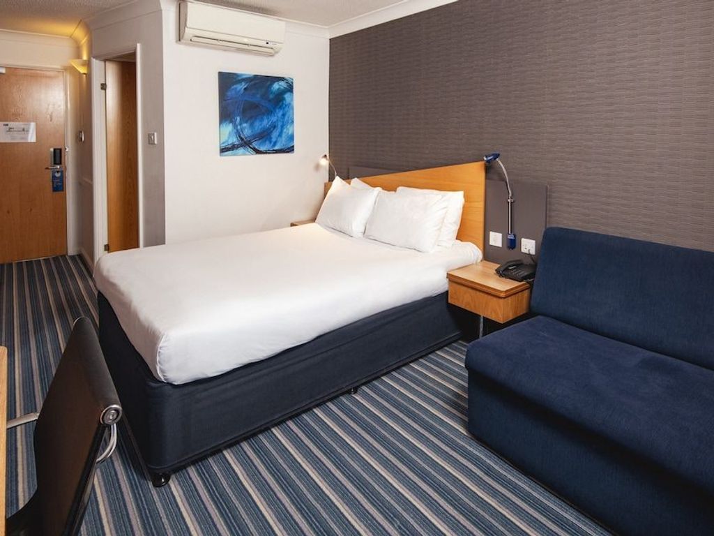 Holiday Inn Express NORTHAMPTON - SOUTH by IHG