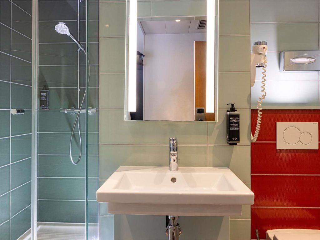 ibis Styles Paris Gare Saint-Lazare