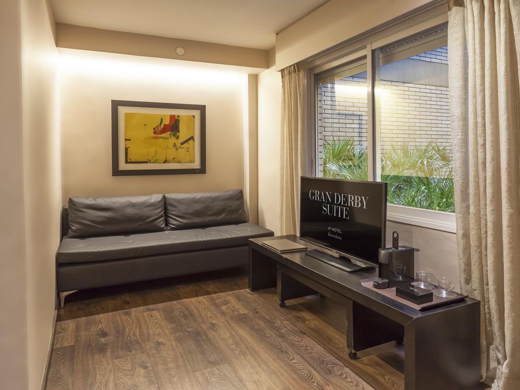 Gran Derby Suites