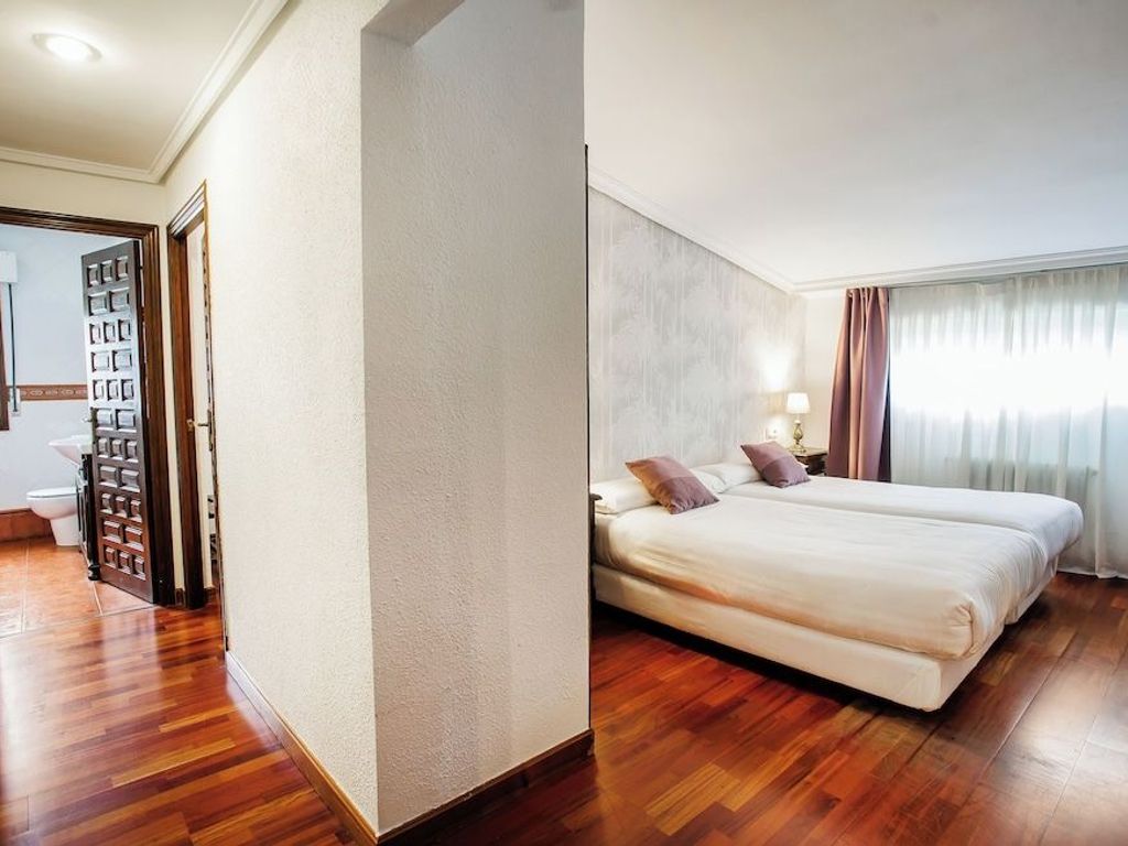 Hotel Conde Rodrigo II by eme hoteles