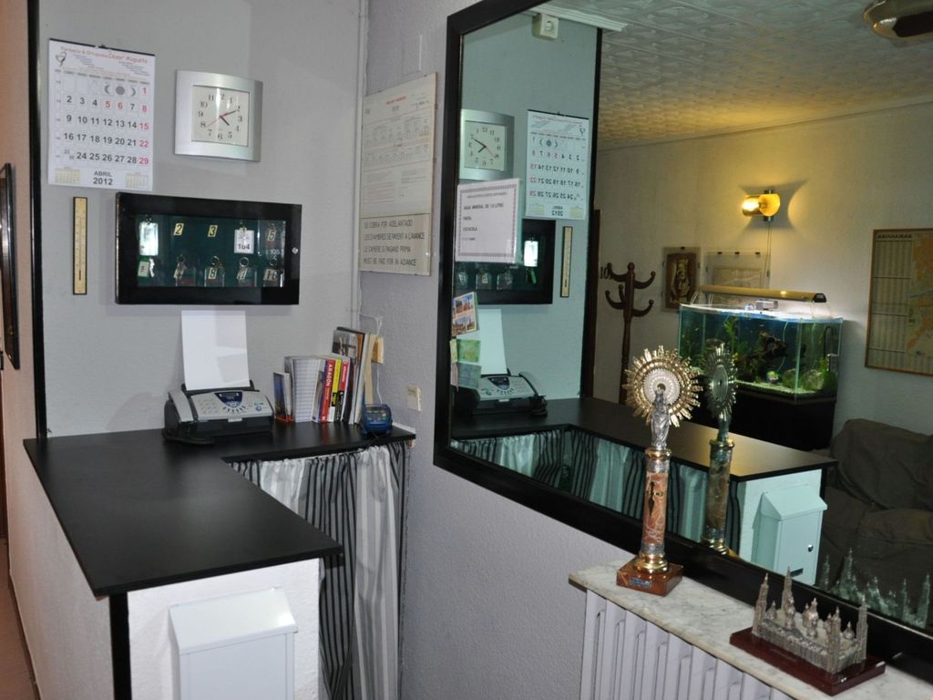 Central Hostal
