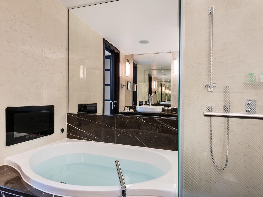 Royal Savoy Hotel and Spa & SPA Lausanne