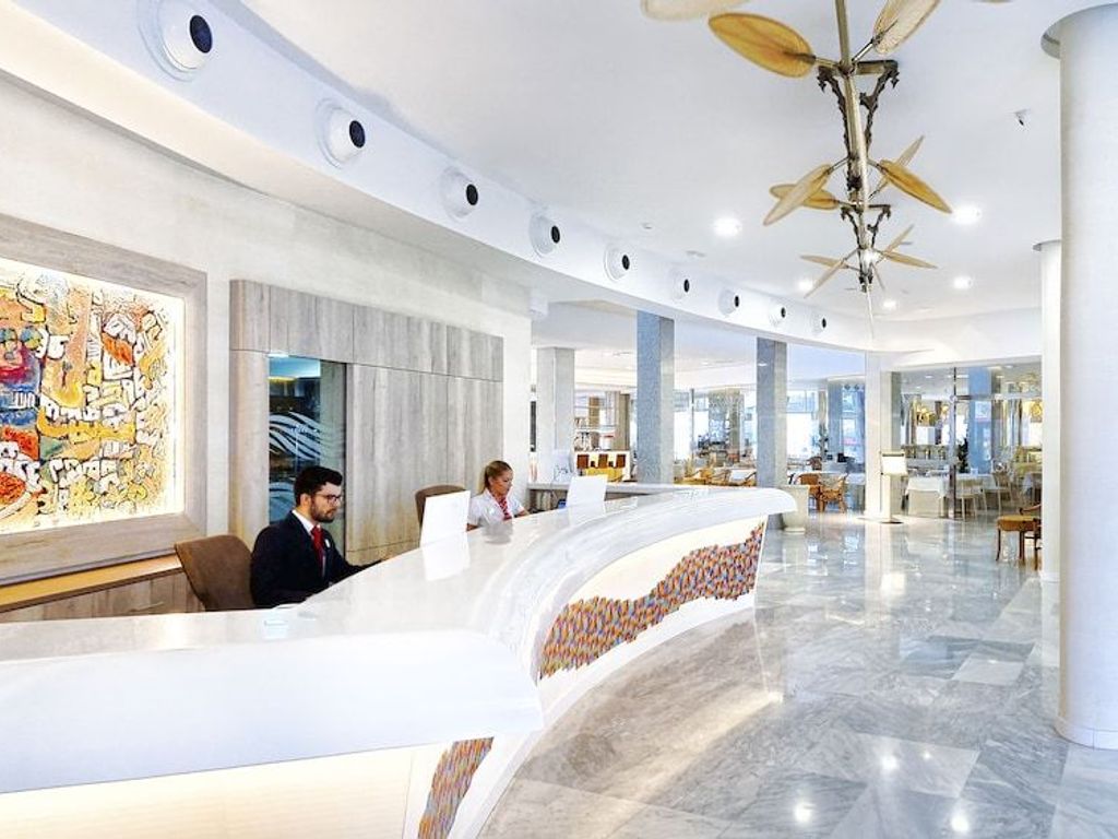 Bull Escorial & Spa
