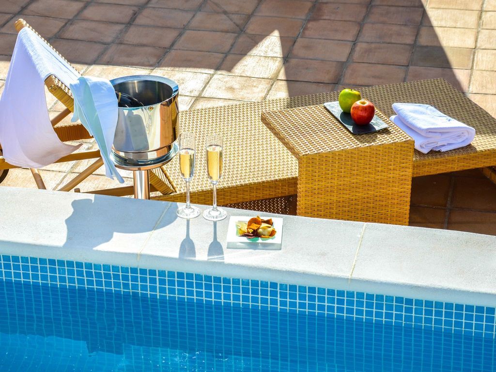 Aguilas5 Sevilla Suites