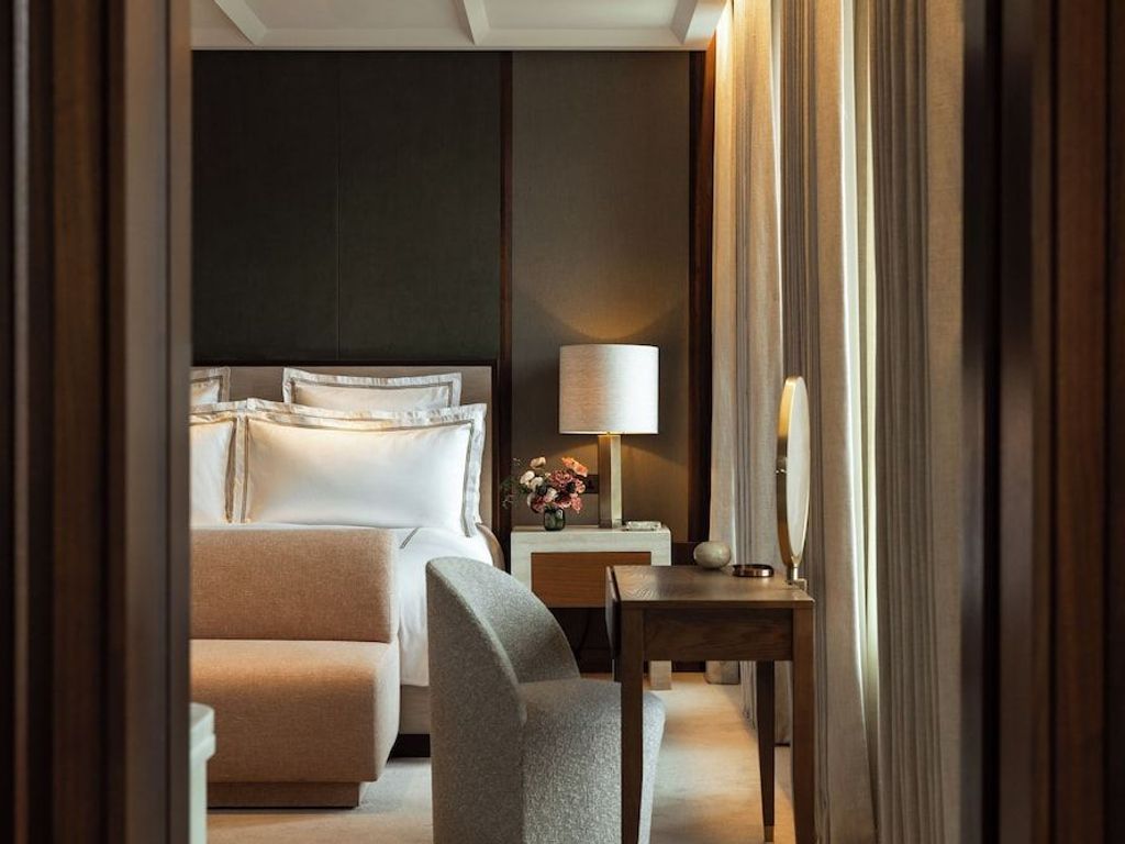 The Chancery Rosewood