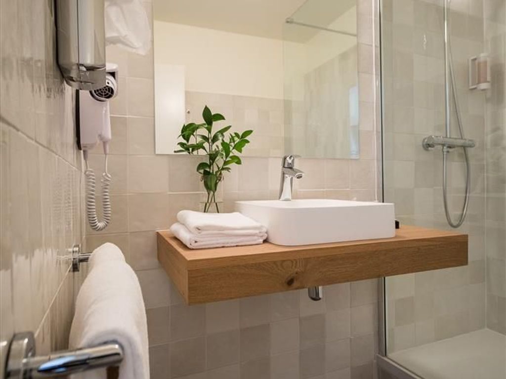 Best Western Le Bois De La Marche
