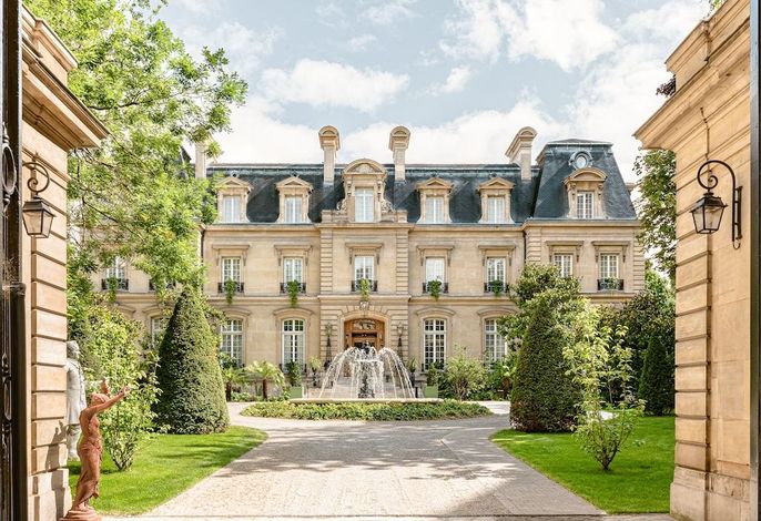 Saint James Paris - Relais & Chateaux