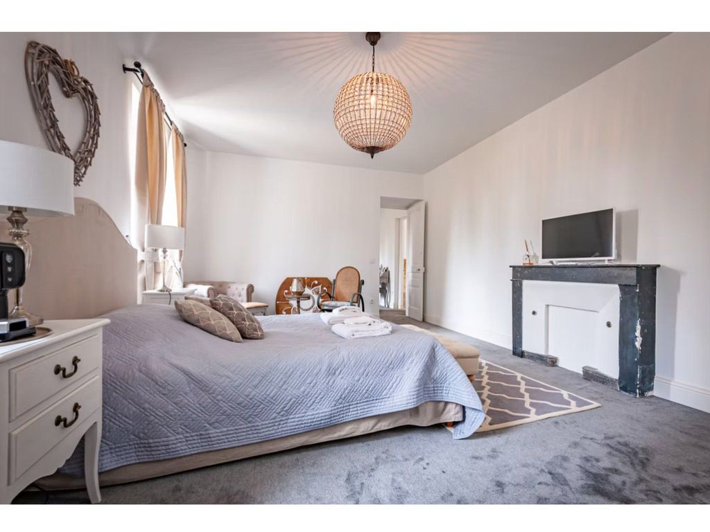 Chateau des Ayes - Hotel et Spa