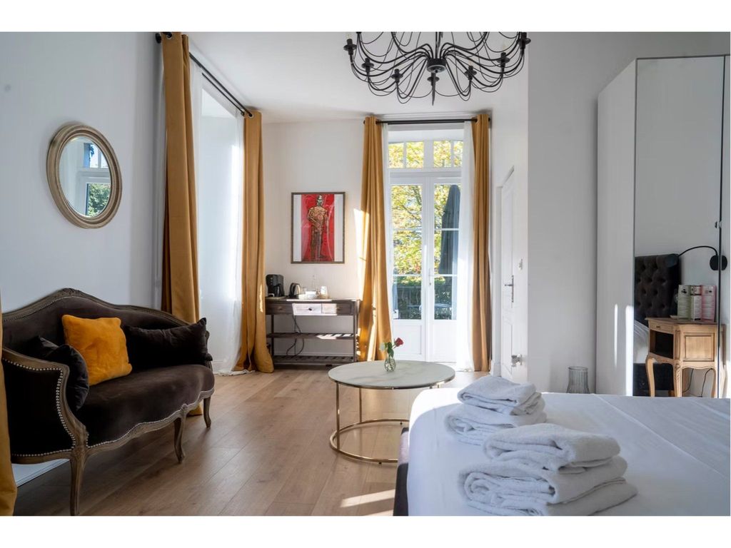 Chateau des Ayes - Hotel et Spa