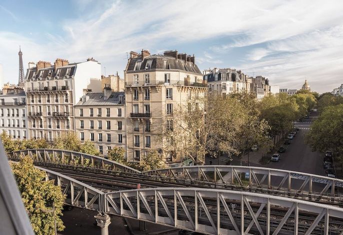Hôtel Eiffel Segur