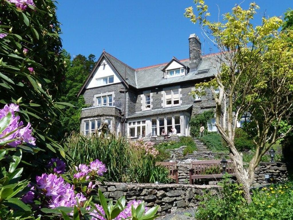 Sawrey House Country Hotel
