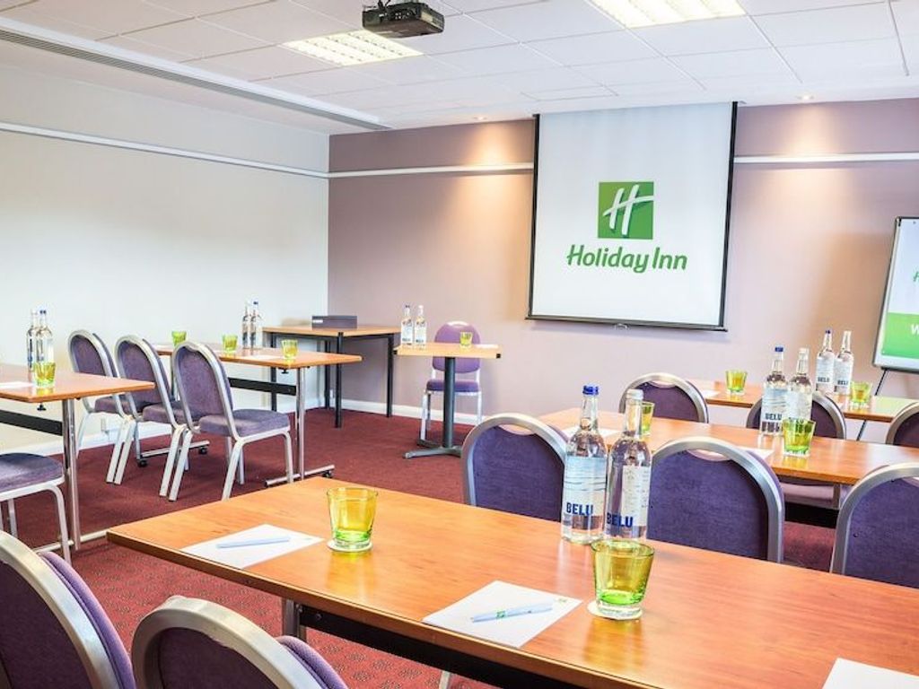 Holiday Inn LONDON - BRENT CROSS by IHG