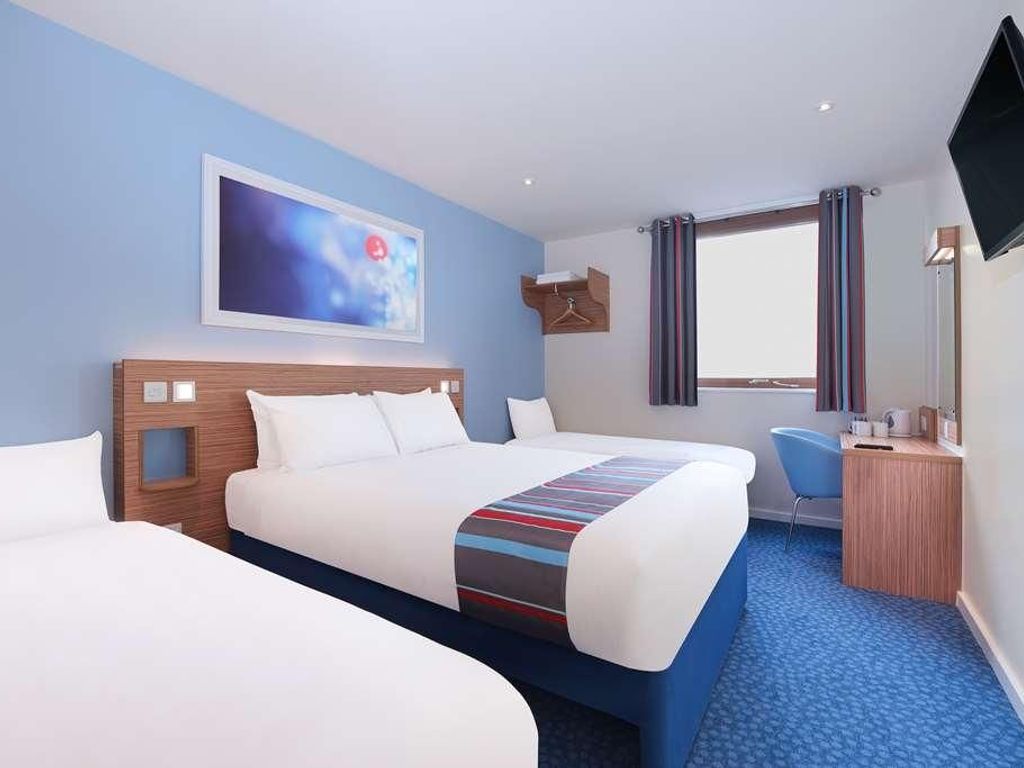 TRAVELODGE MEDWAY M2