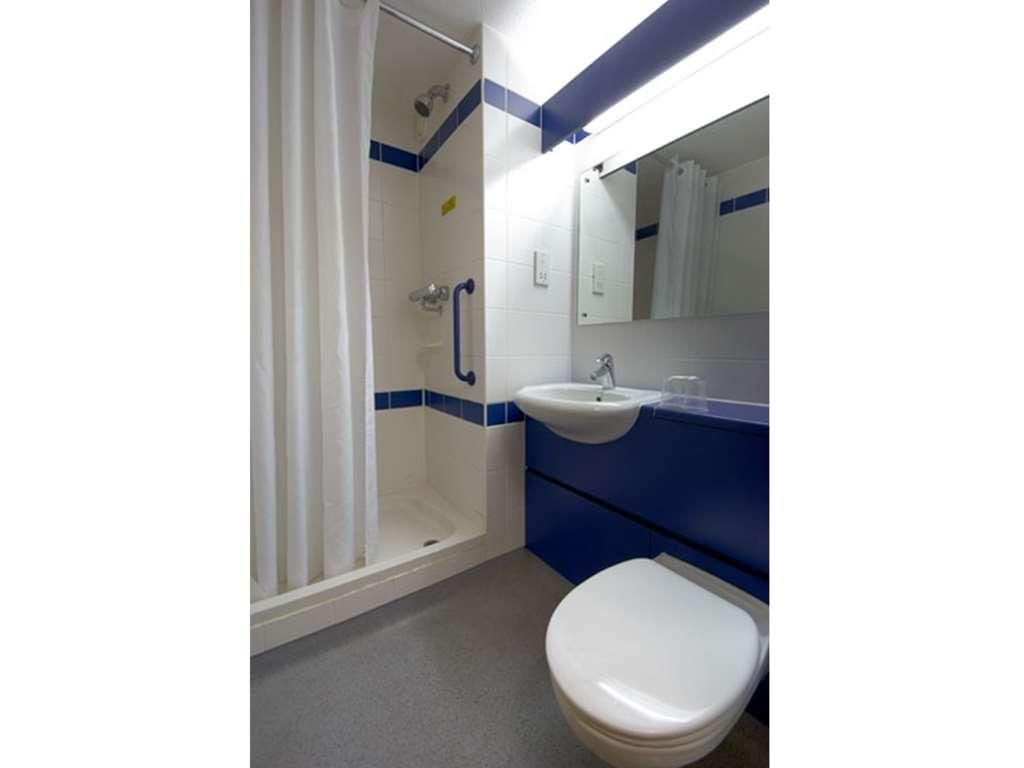TRAVELODGE BEDFORD WYBOSTON