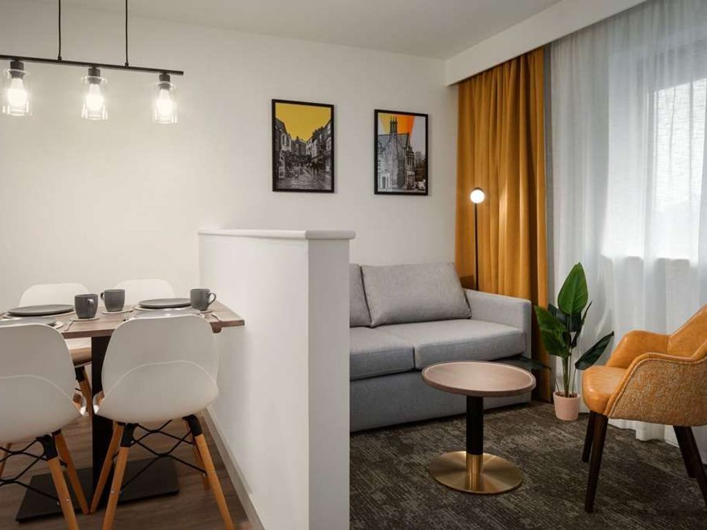 Super 8 by Wyndham Durham