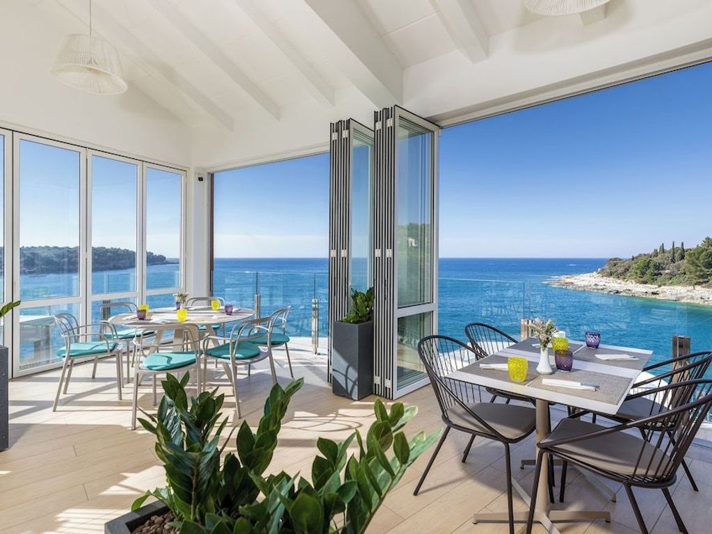 Arena Verudela Beach Apartments