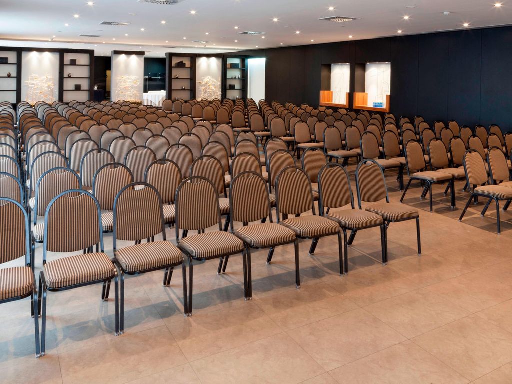 AC Hotels by Marriott Hotel Madrid Airport