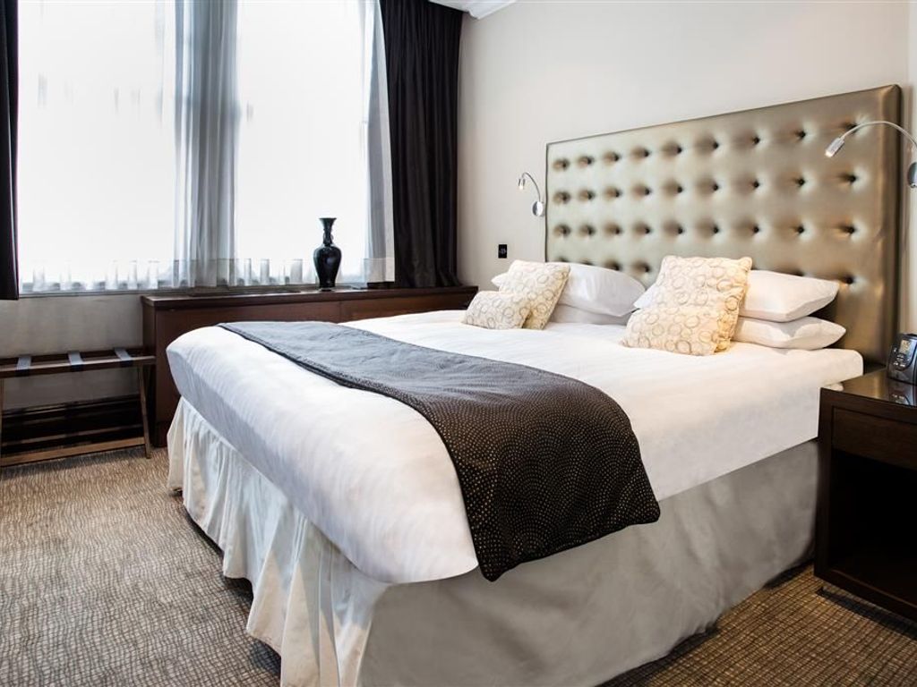 Courthouse Hotel London