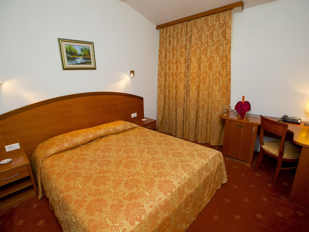 Hotel Medno
