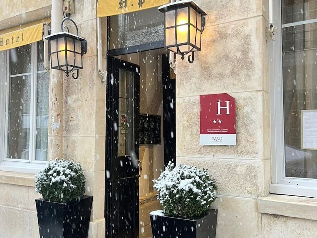 Pratic Hotel