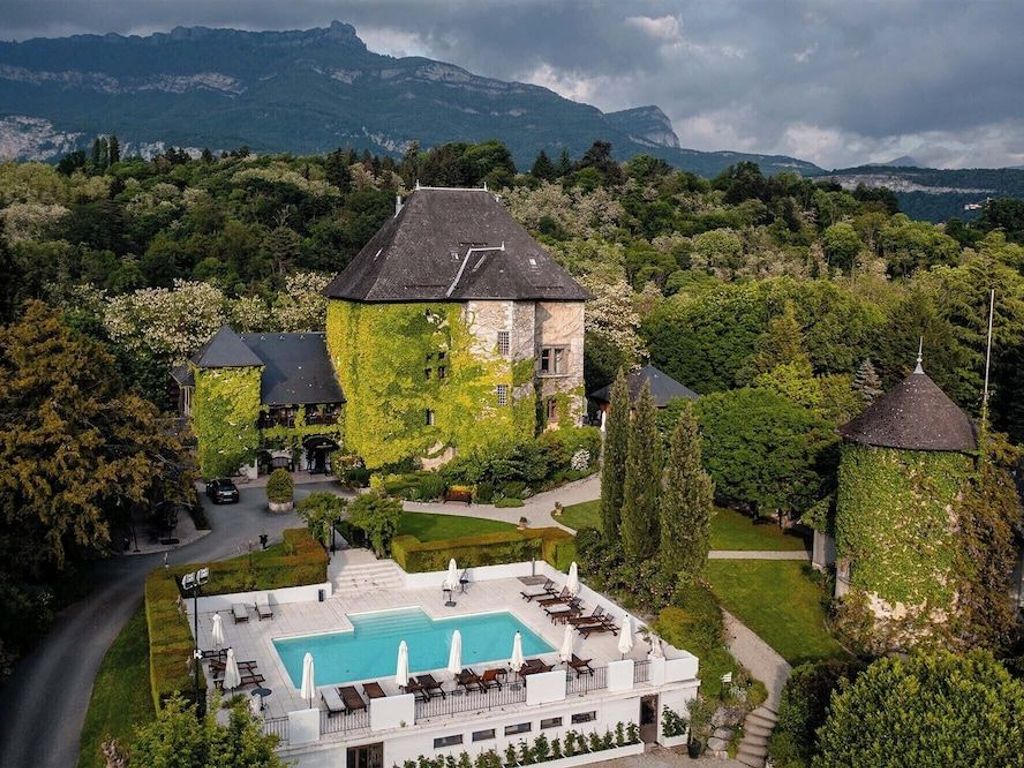 Le Chateau De Candie