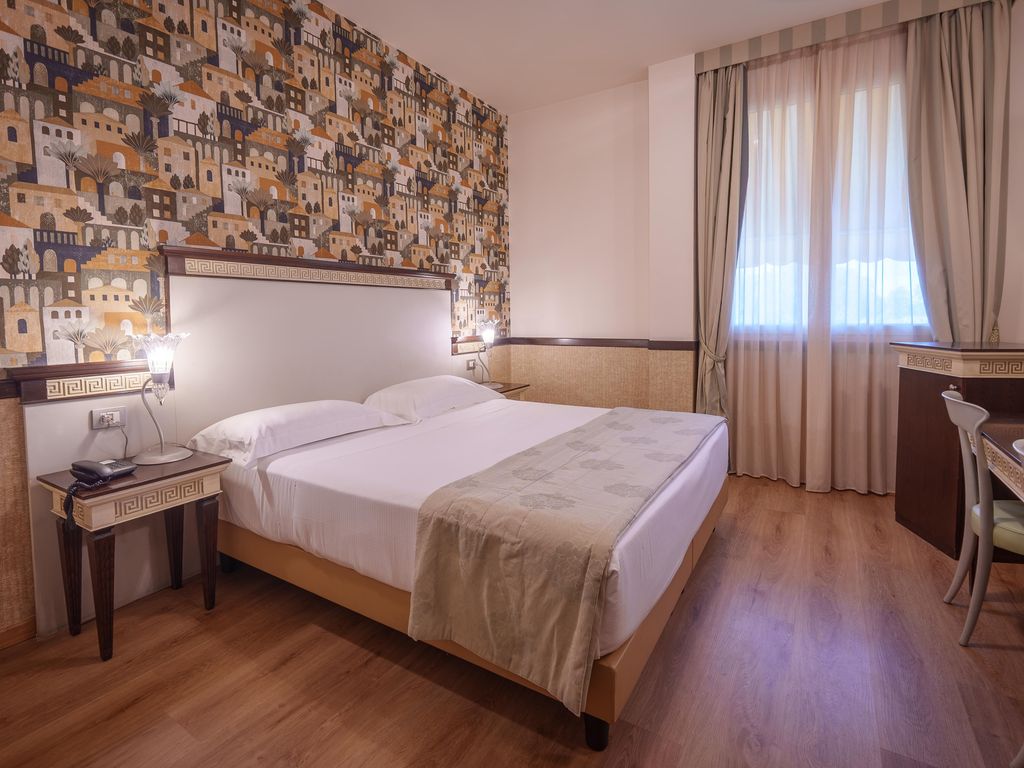 Hotel & Meeting Centergross
