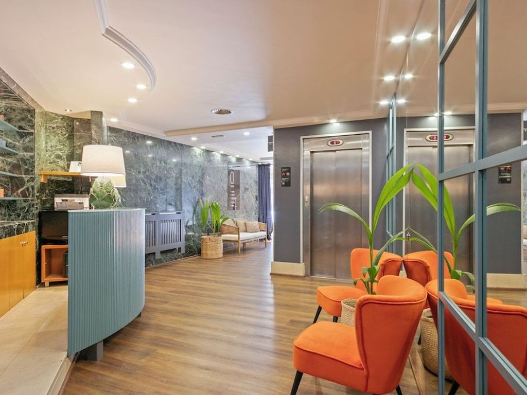Hotel Acta Azul