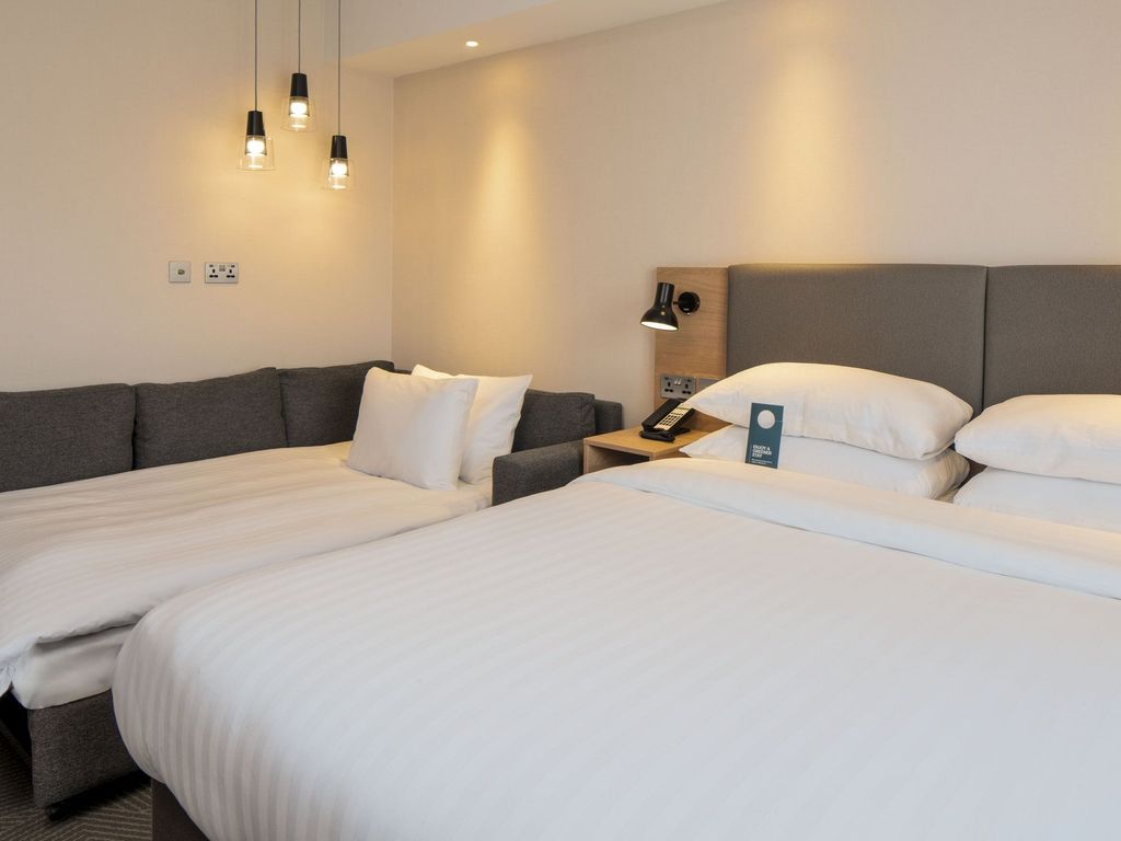 Holiday Inn LONDON - BRENTFORD LOCK by IHG