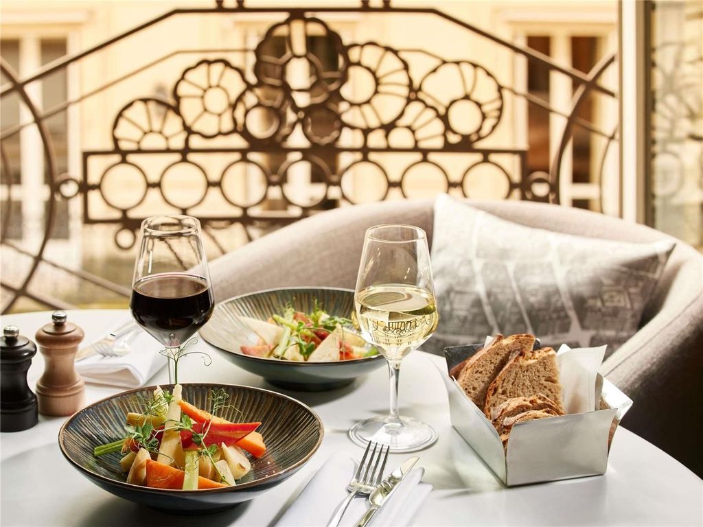 Sofitel Paris Arc de Triomphe