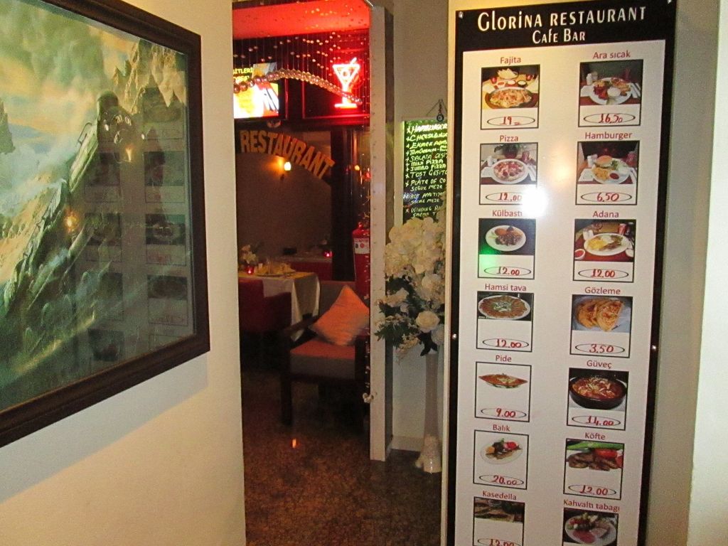 Glorina Hotel