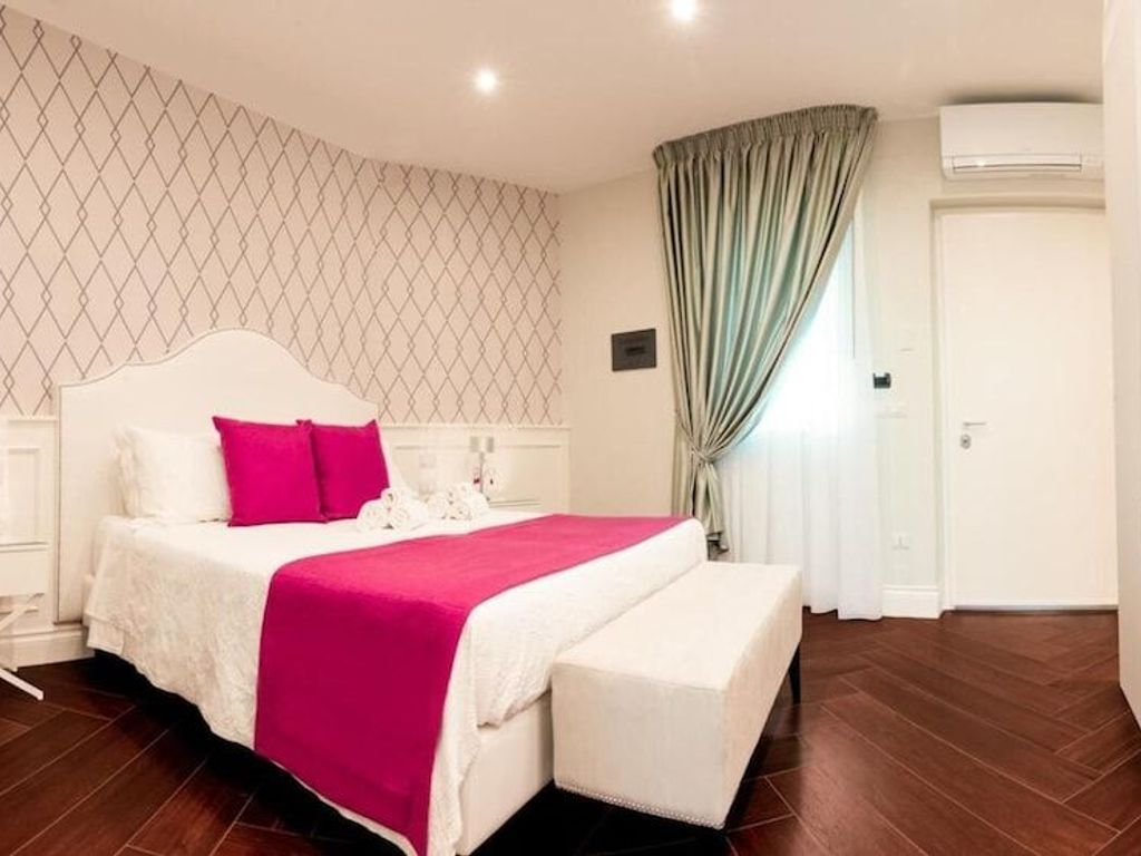 Golden Residence