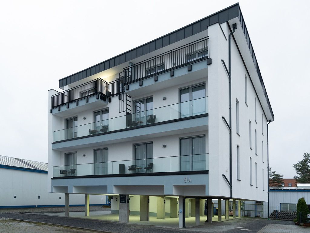 BRIGHT: Schloß Holte-Stukenbrock