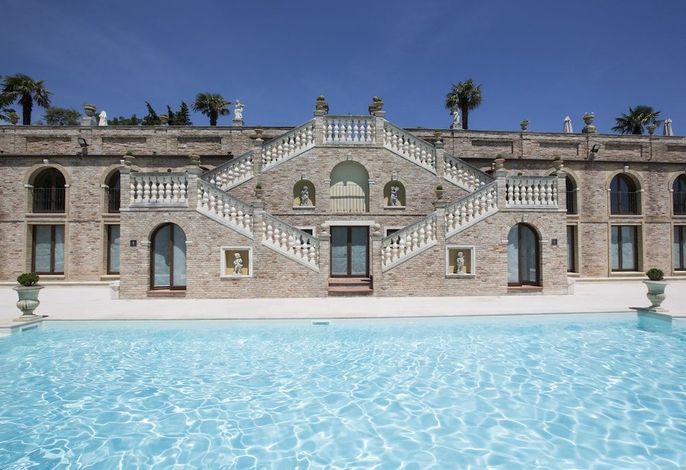 Villa Cattani Stuart XVII secolo