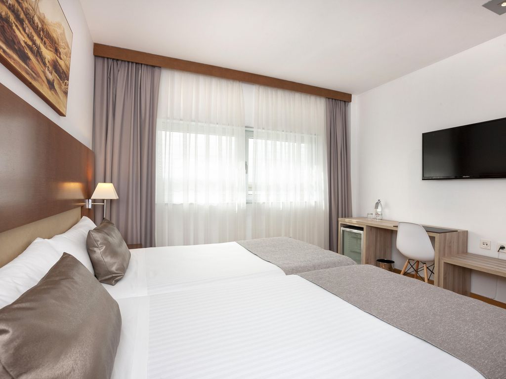 B&B HOTEL Logroño Las Cañas