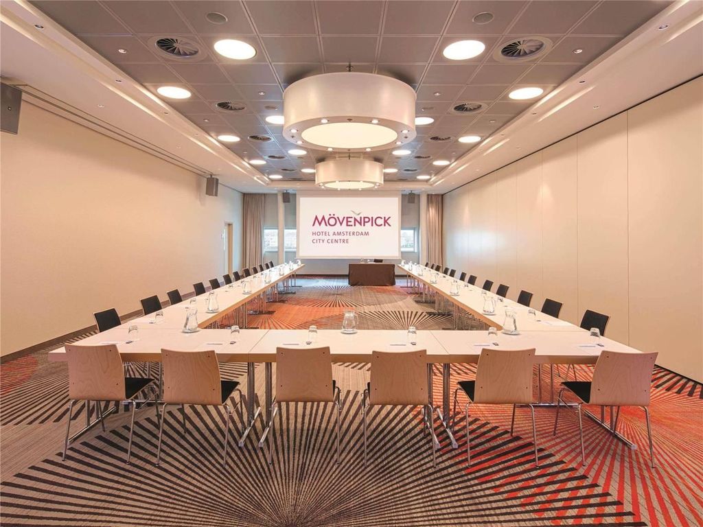 Mövenpick Hotel Amsterdam City Centre